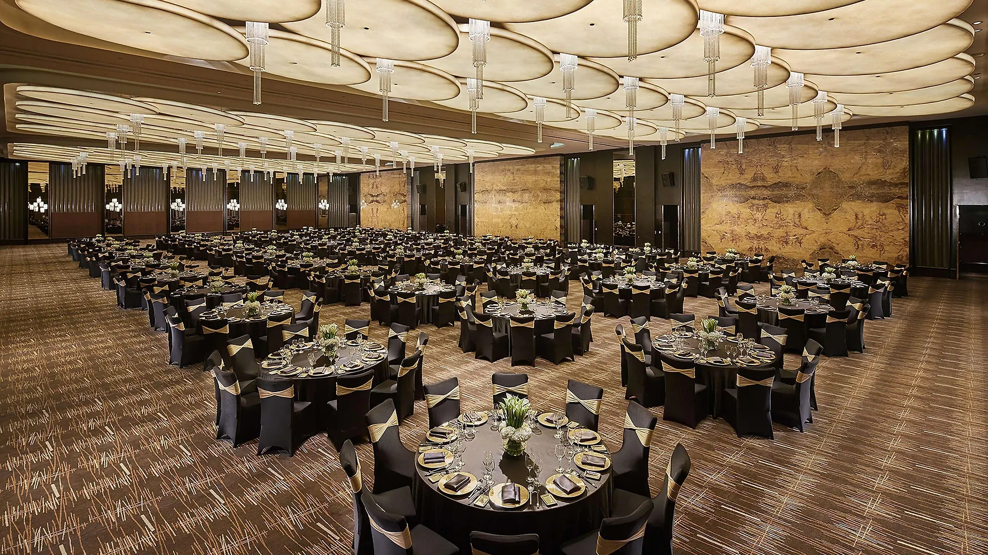 Hilton Shanghai Hongqiao Hotel