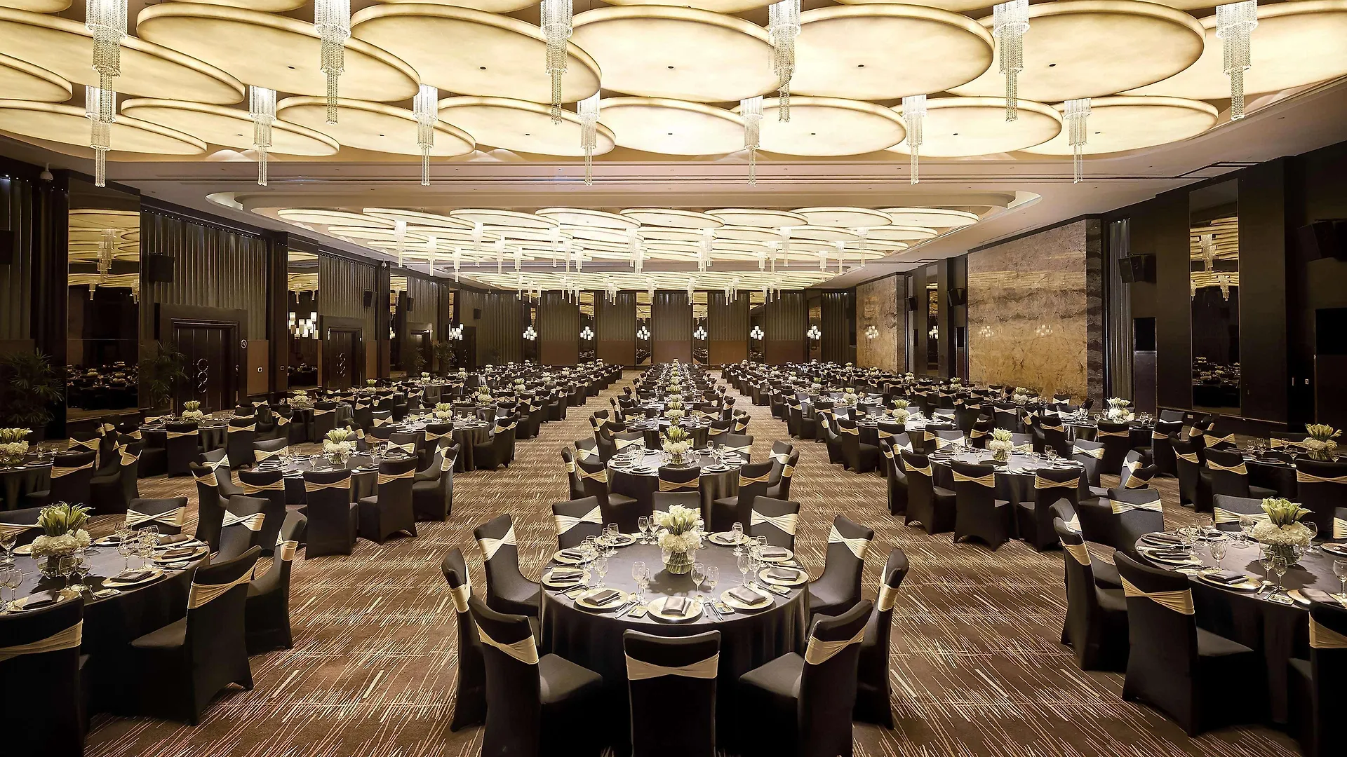 Hilton Shanghai Hongqiao Hotel